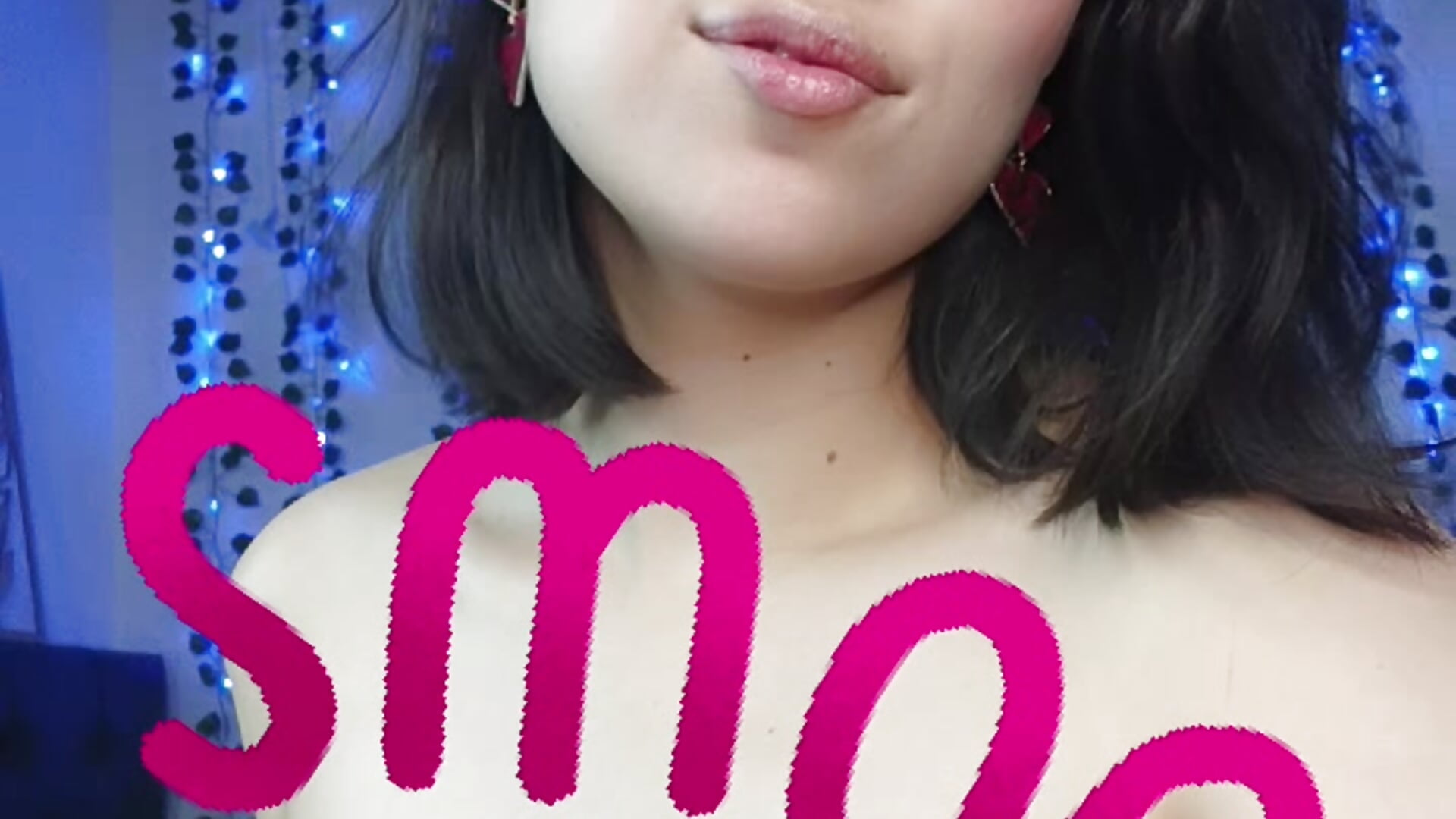 Kiss😘😘 - video by Eris_Velvet cam model