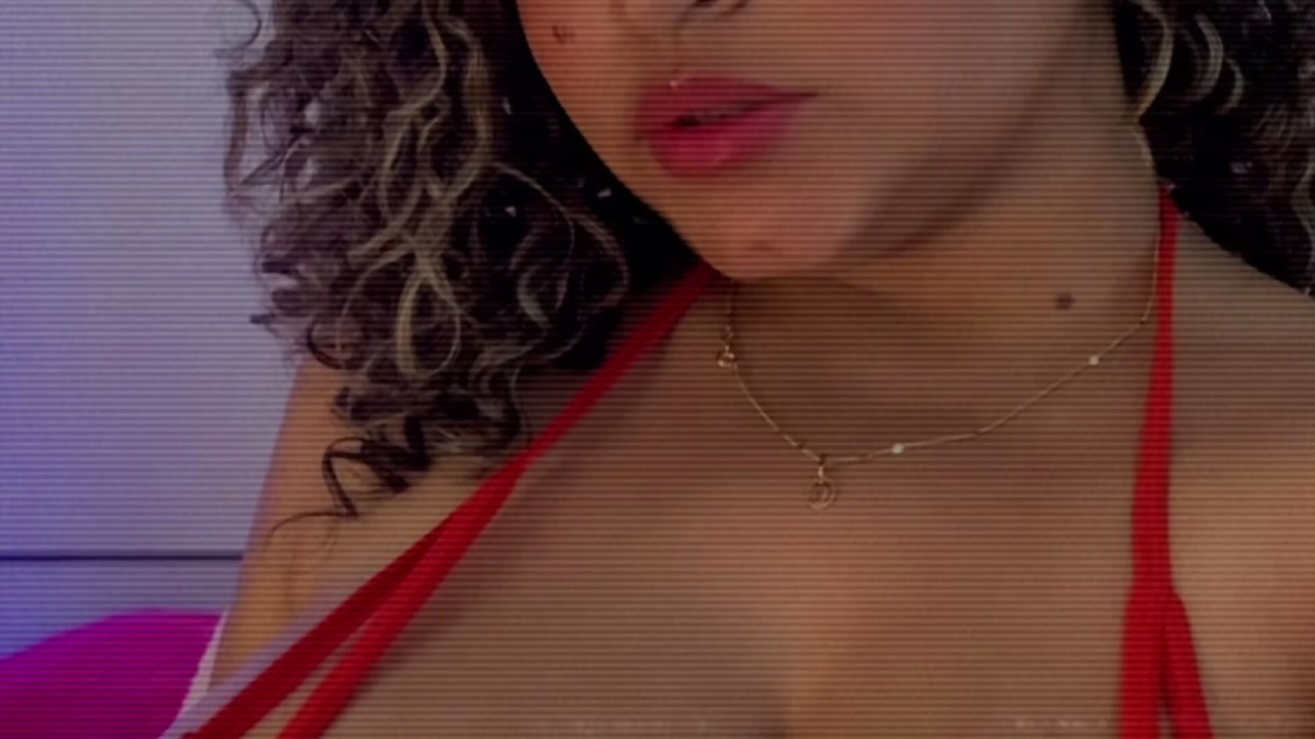 Rich red trabe - video by Julia_boob cam model