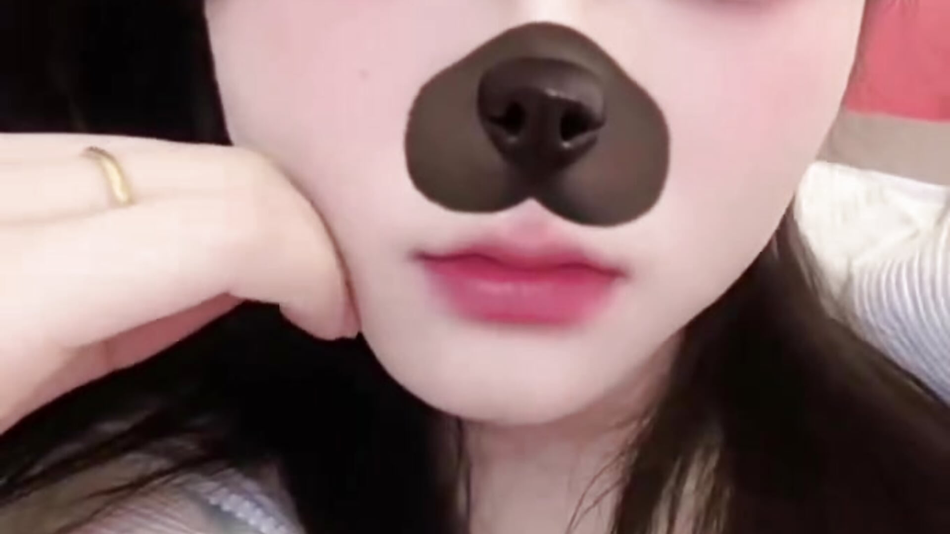 崽崽 - video by Tinai- cam model