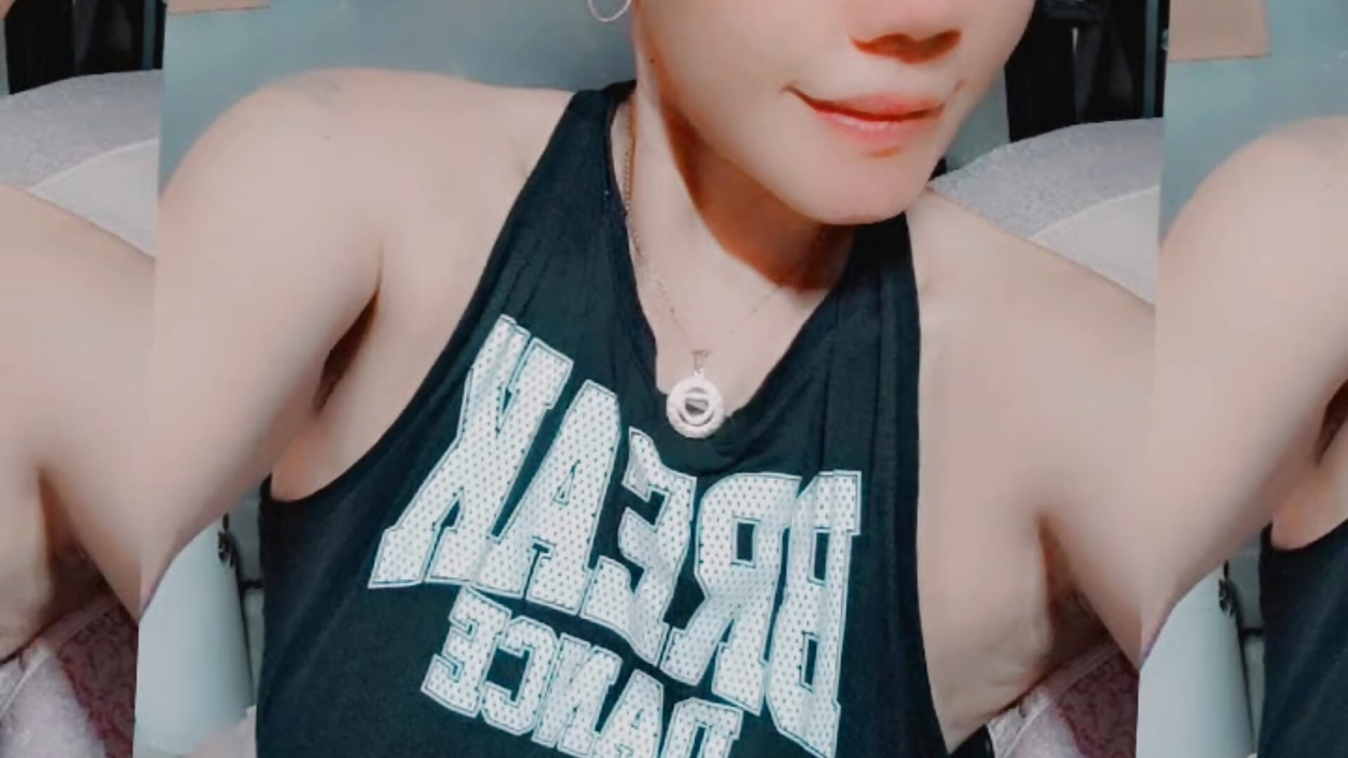 Hotsexy - clip cu honeykoh model videochat