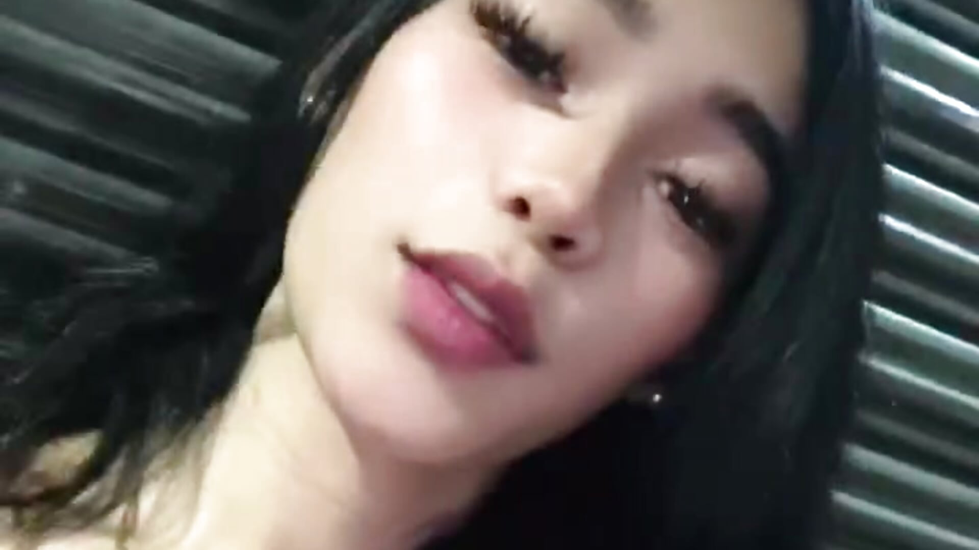 trim,1119F4F2-AA2E-441C-A09F-BC091C2999F4 - video by Pepsiya69 cam model