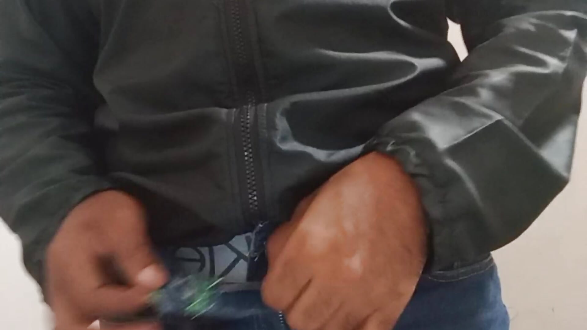 VID-20251014-WA0049 - video by Chocolatecali cam model