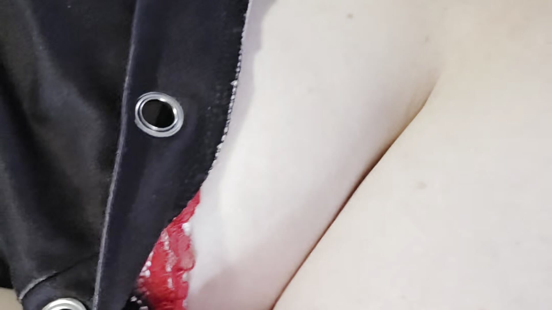 Halloween Teaser II - video by PlumCrazyRach cam model