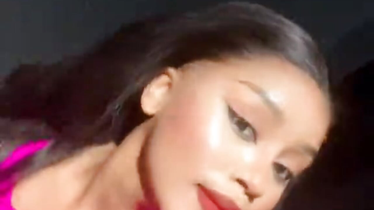 v09044g40000d1jb7hfog65g3rgdis7g - video by Amberr_Roose cam model