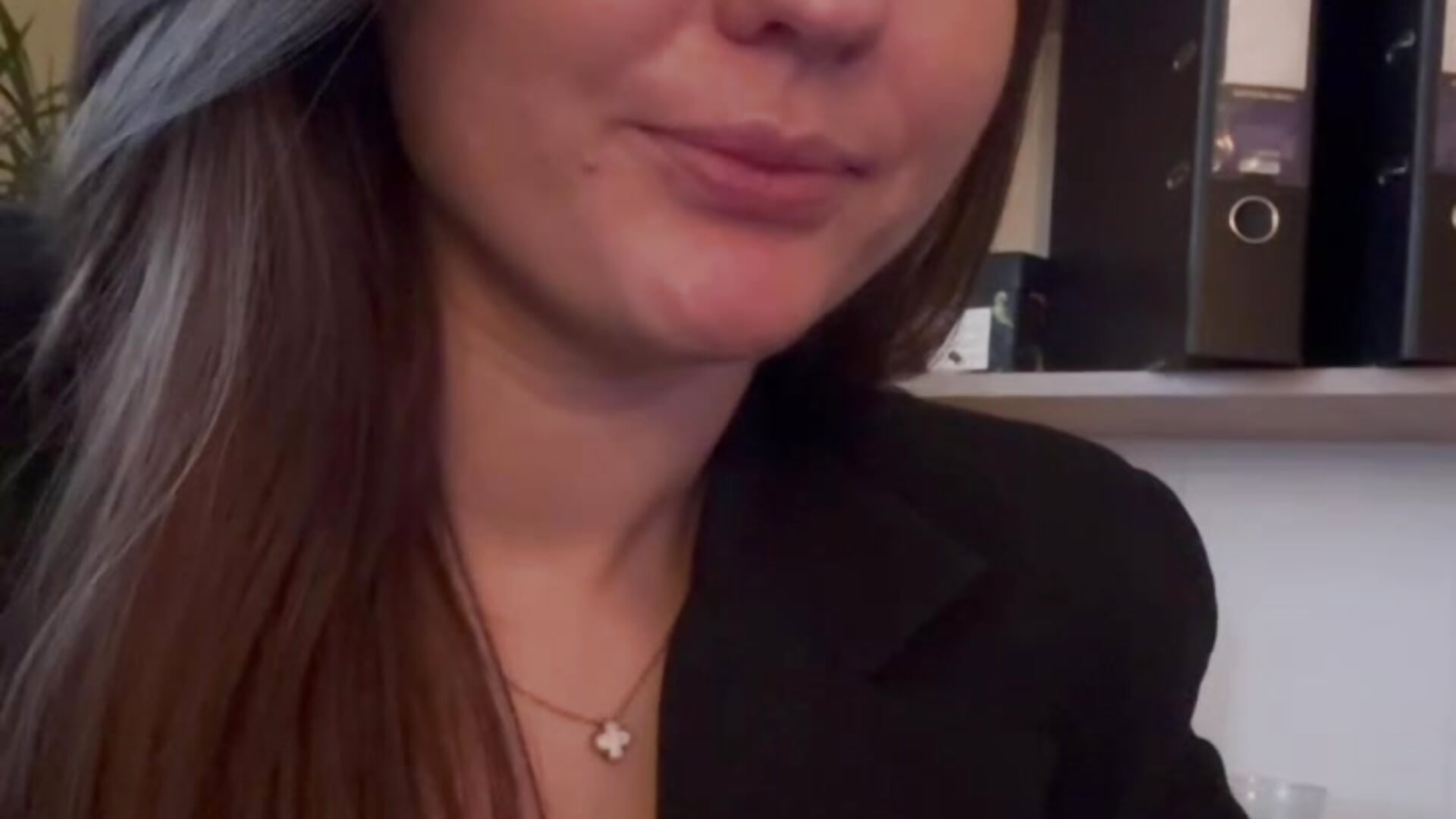 -5156160947477143632 - video by DollyRoma cam model