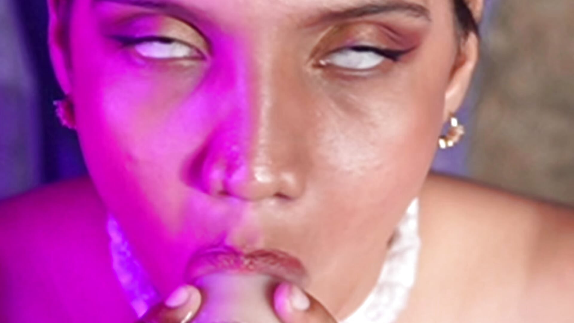 FUCK ME - video by FabianaMiles cam model