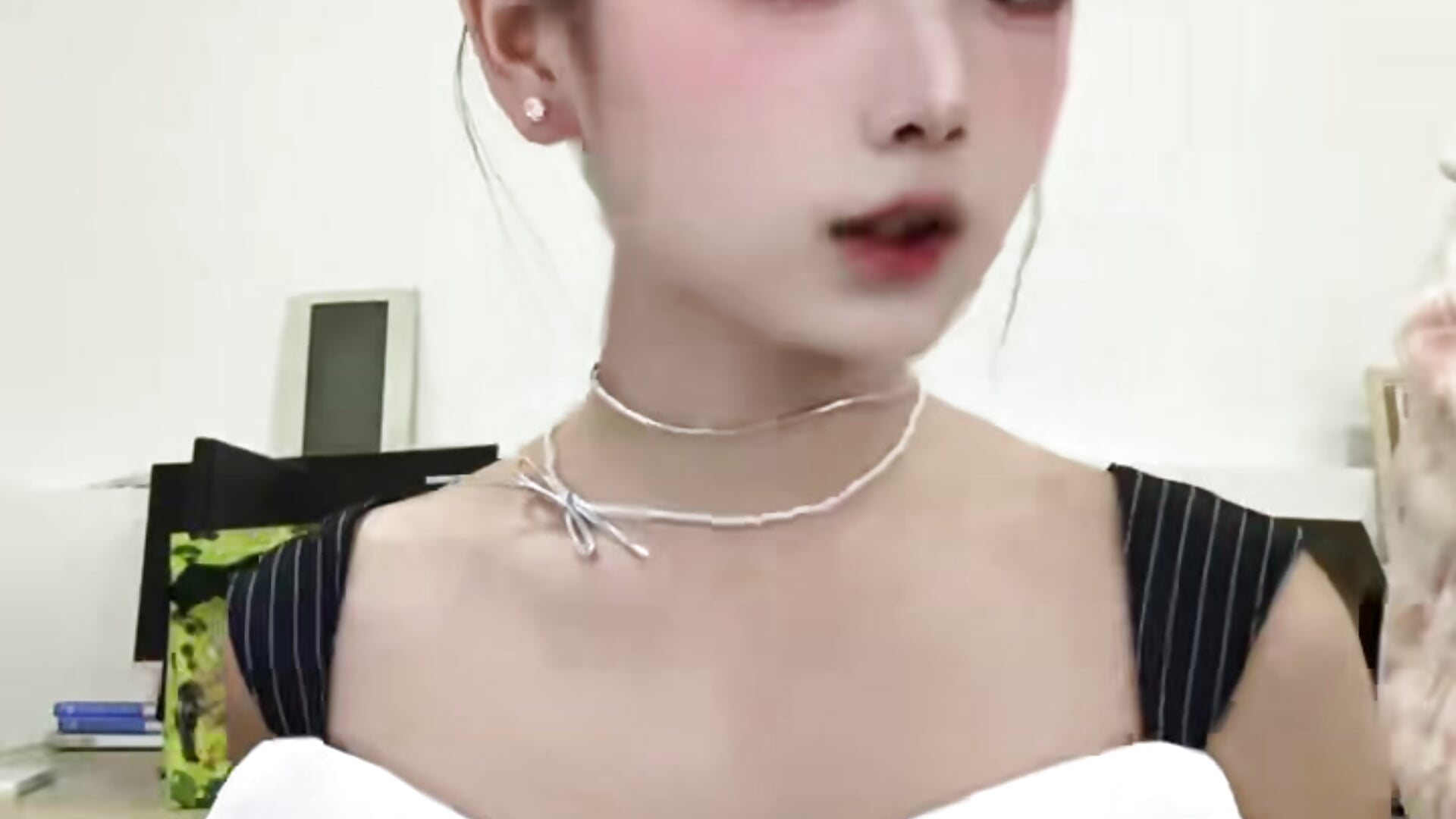 KK - video by U1-mmm cam model