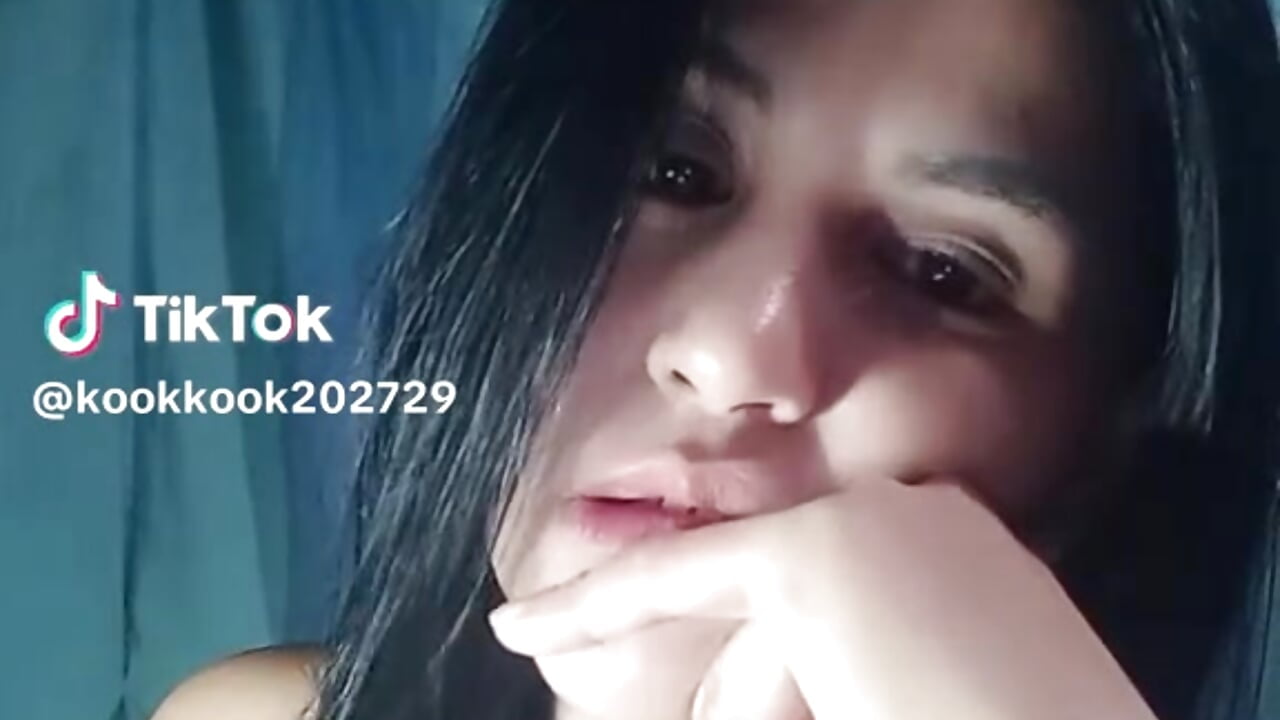 1000004929 - video by hotpinay28 cam model