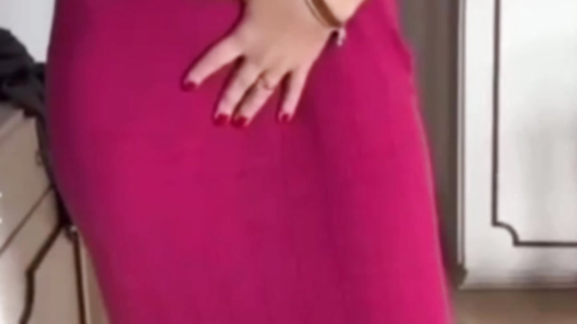 lv_0_20251121184406 - video by fadadaPutaria cam model