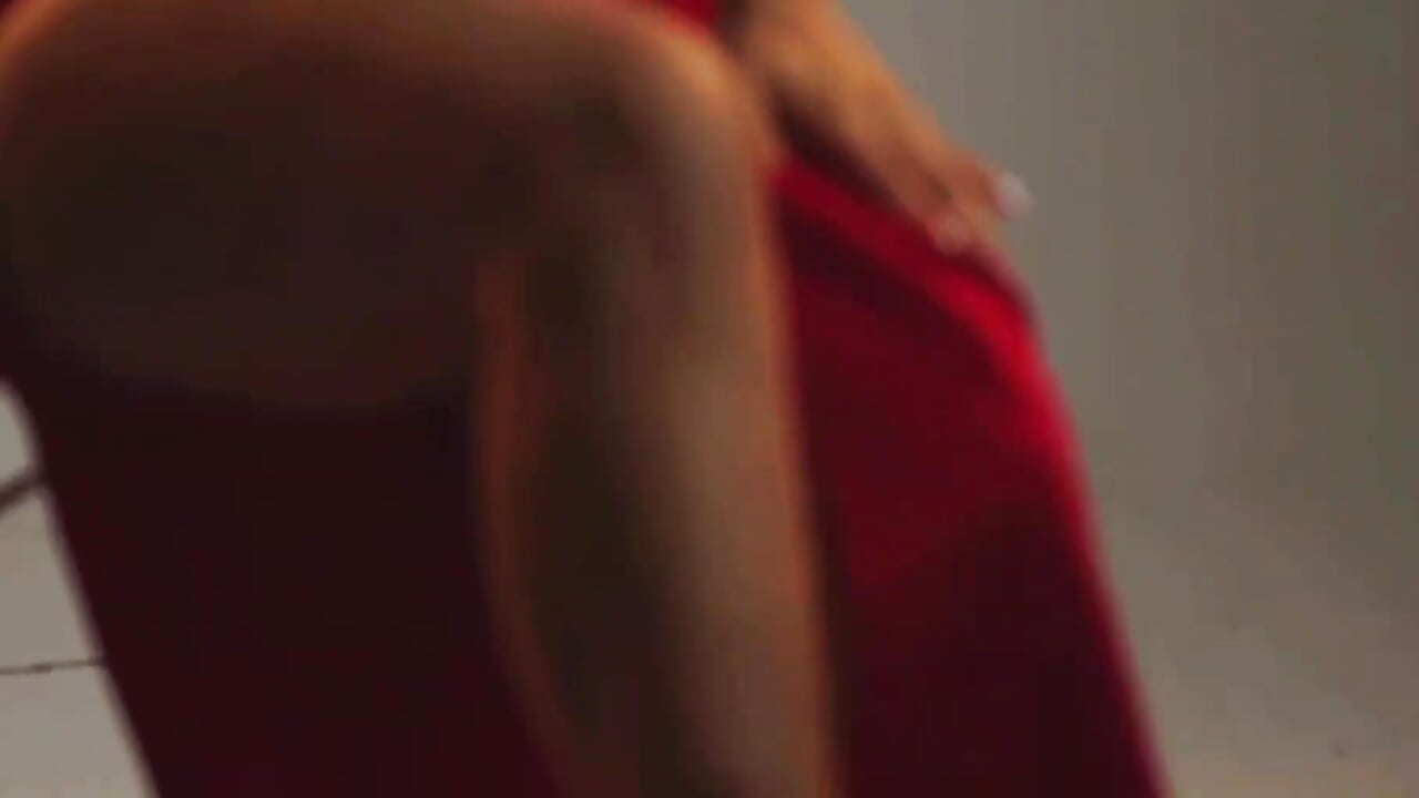 Teasing you 🔥 - video by sophie_duval cam model