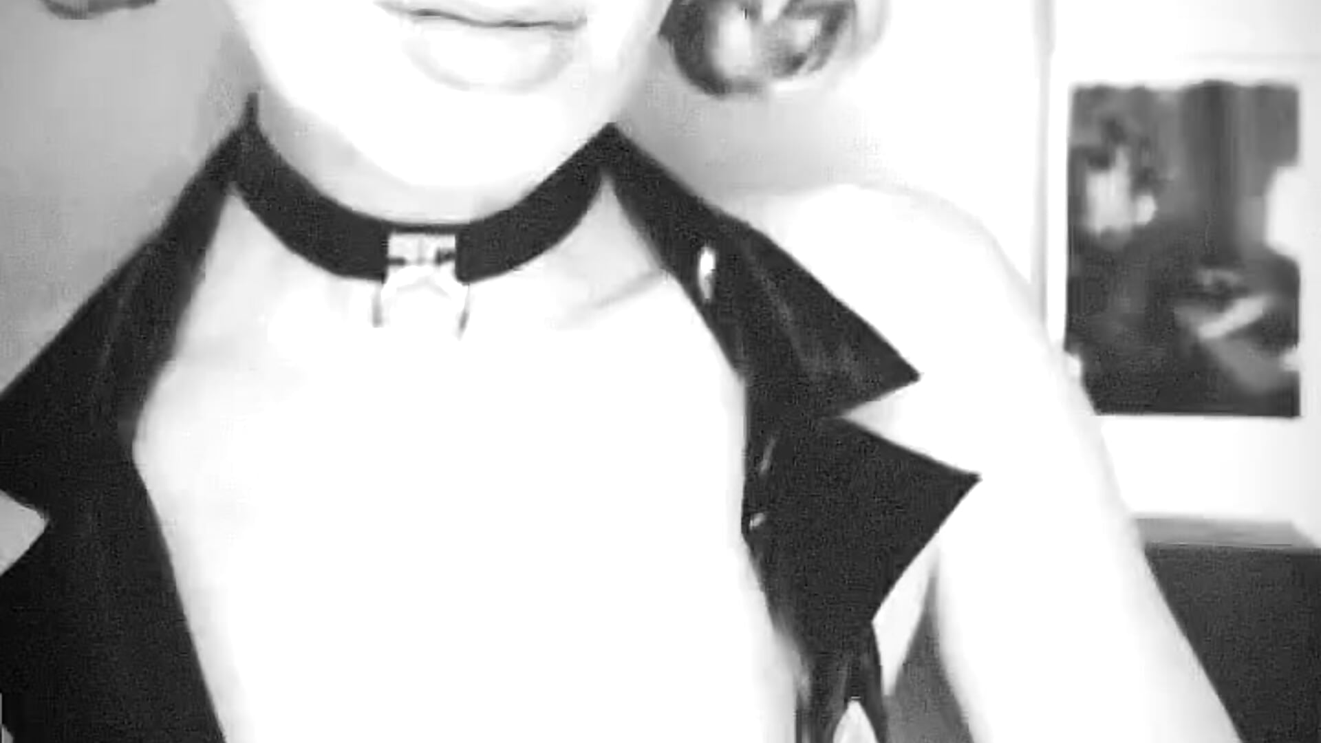 Police girl - vídeo de Kess-Edison modelo de câmara