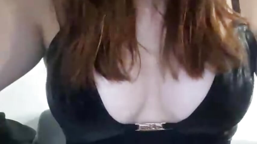 WhatsApp Video 2025-10-28 at 20,33,09 - video by ChatWithManu1 cam model