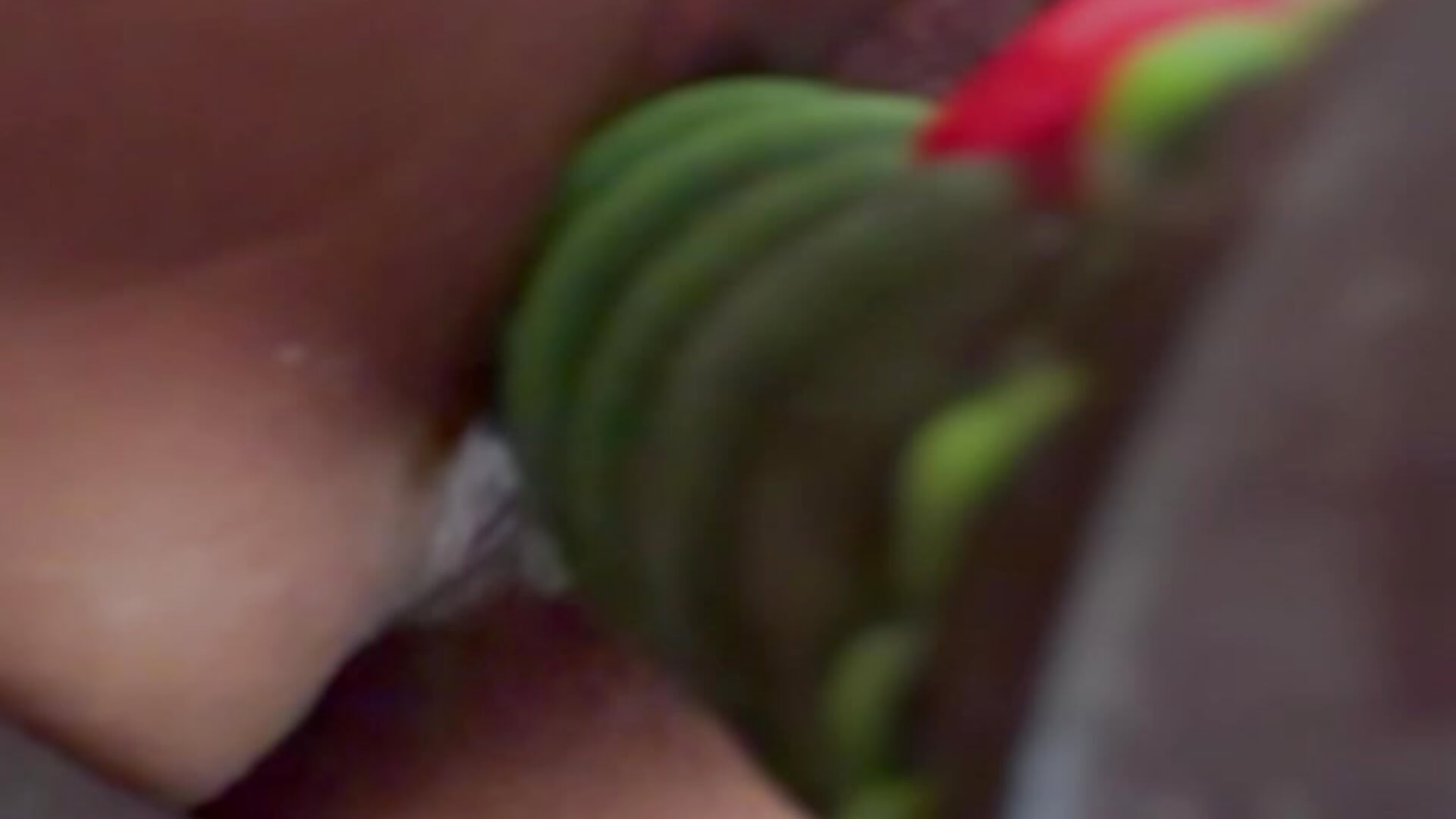 🎀 Close Up Creaming On Tentacle Dildo 🎀