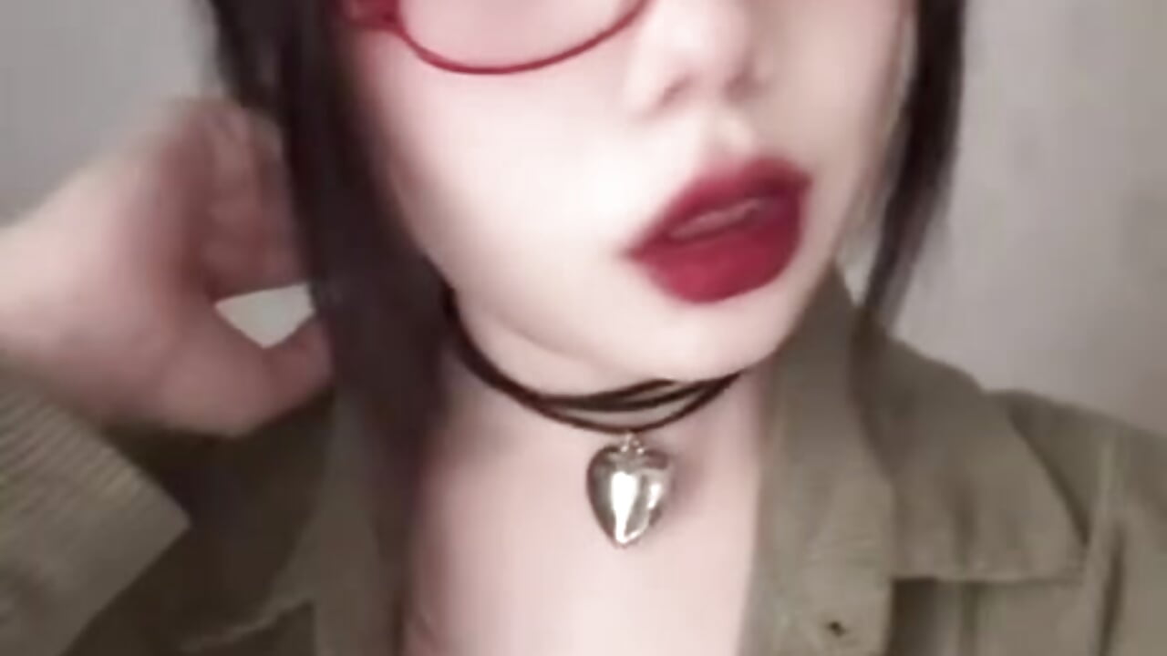 My friends said that such videos are popular😀 - video by EllenFranklyn cam model