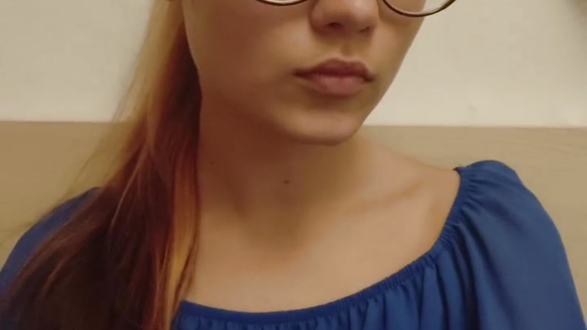 💋 - video by FloraQuince cam model