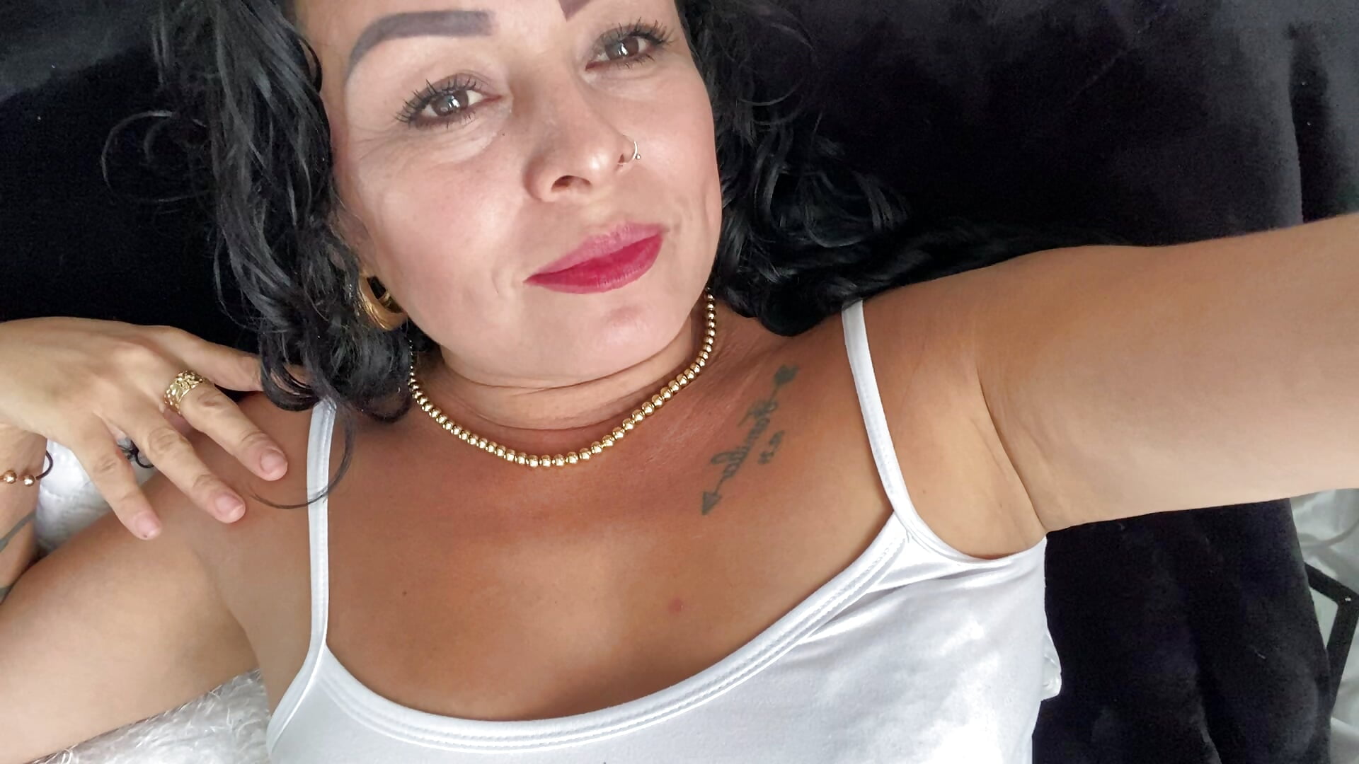 65611F08-197B-47C8-BEC0-4DB315B67D22 - відео від вебкаммоделі marcelaluxury