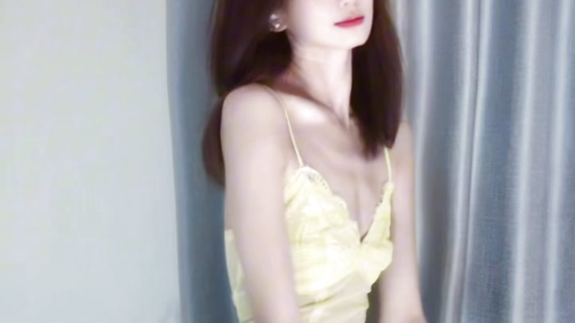兴致来了随便扭扭 谢谢你的赞赞 - video di Hboer-688- modella di cam