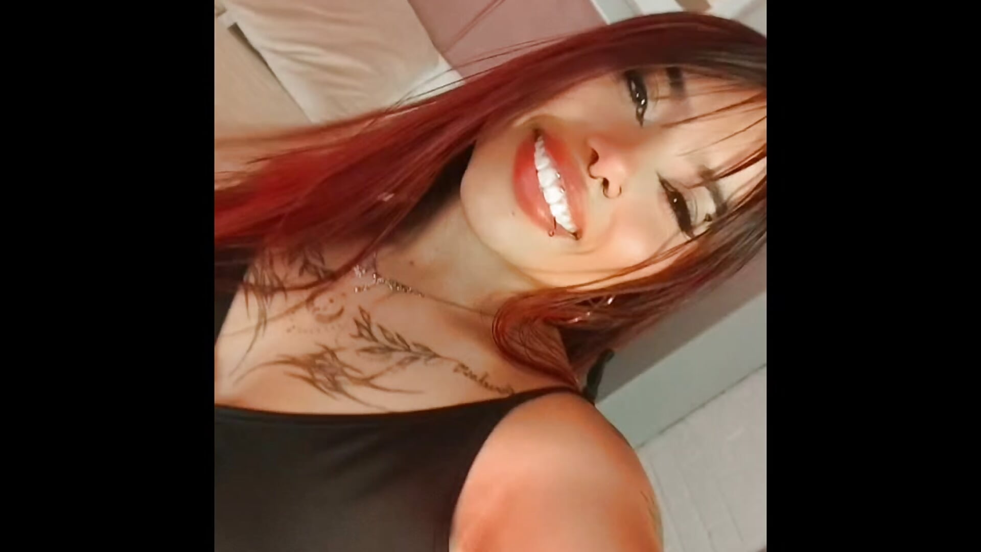 Hi - vídeo de la modelo de cam LittleNathy_