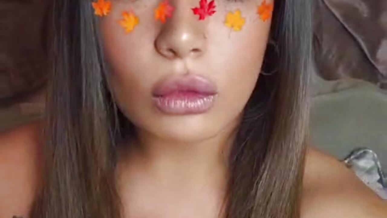 meeee - video by BubblesLovexox cam model