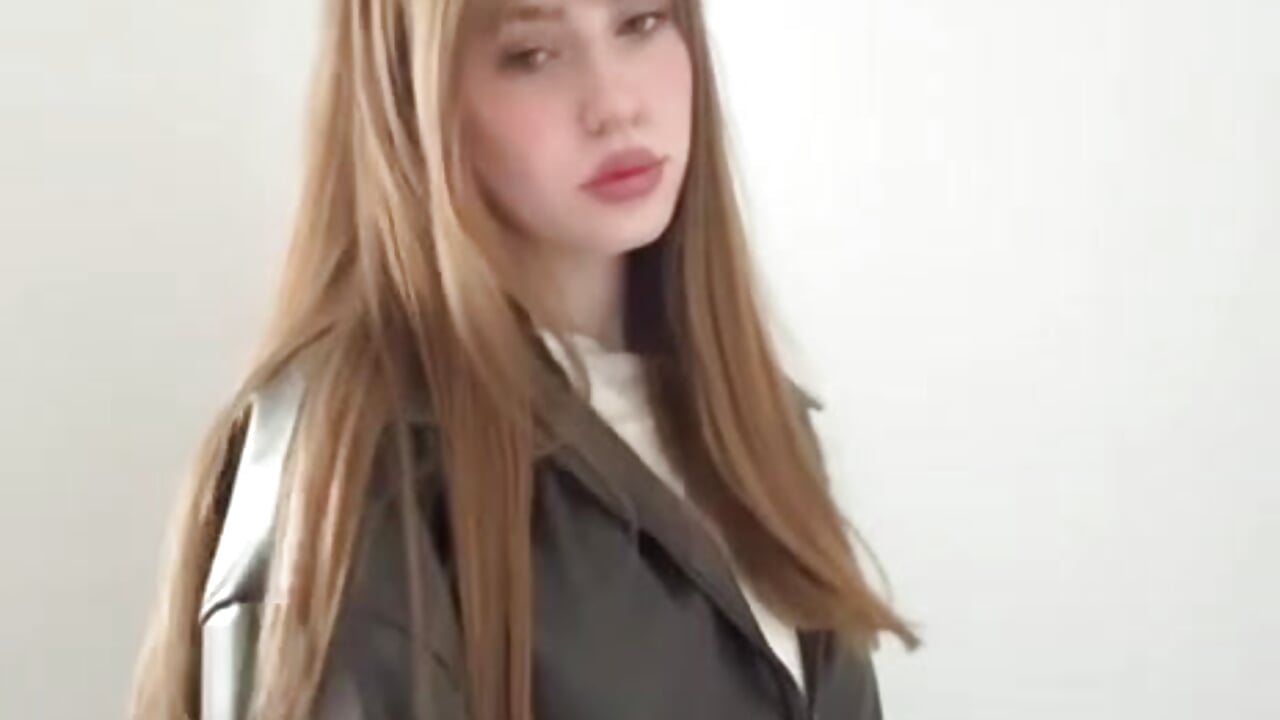 Hey - TessaStruble 캠 모델의 동영상