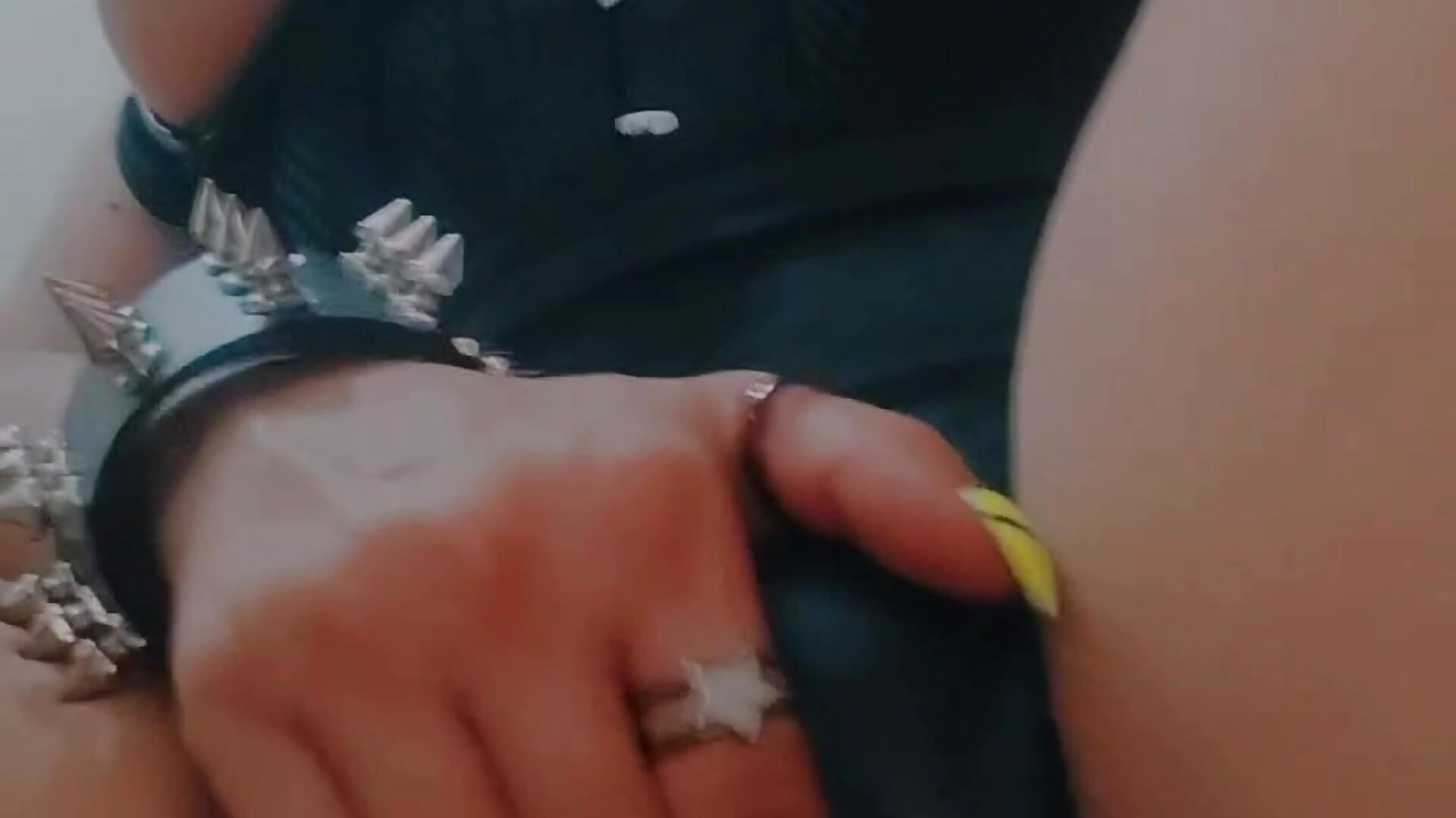 finguering my pussy in leather an boots - video by AshGraven cam model