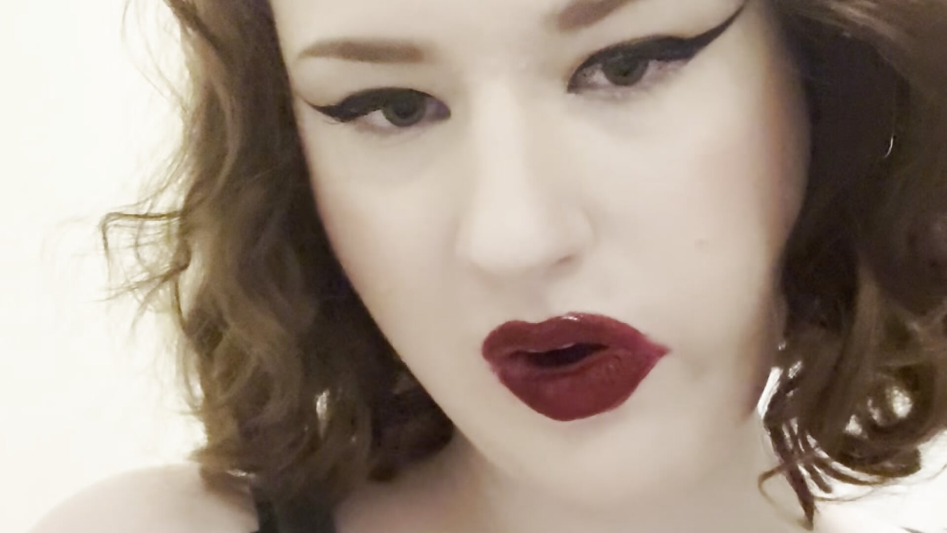 🥵 Me 😈 - video by Melissa-Kiss cam model