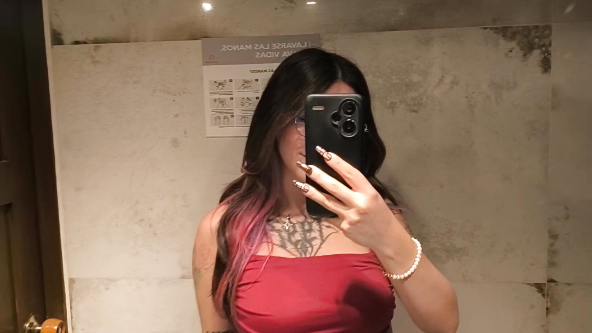 👑– nyx_97 kameramodell videója