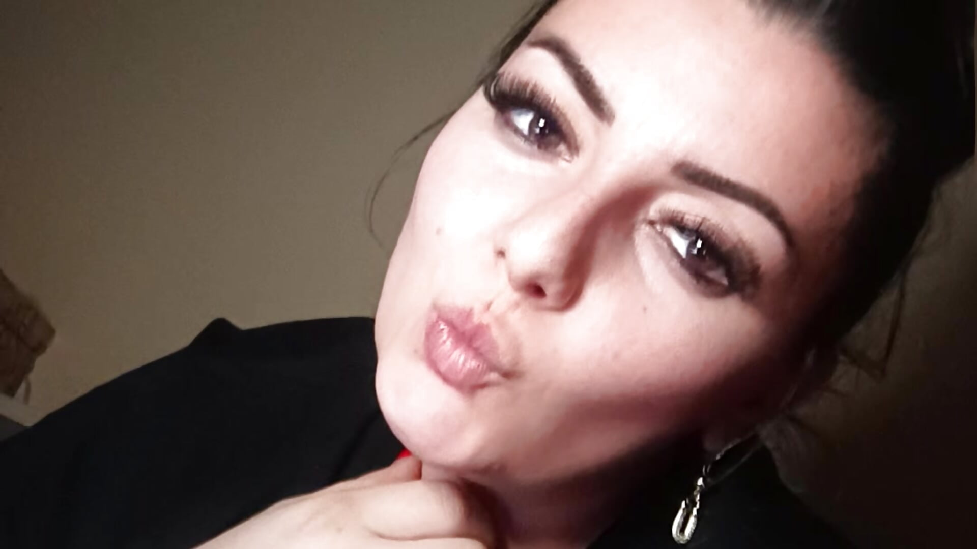 Snapchat-1974574906 - Video von Sweetredvelvet Cam-Model