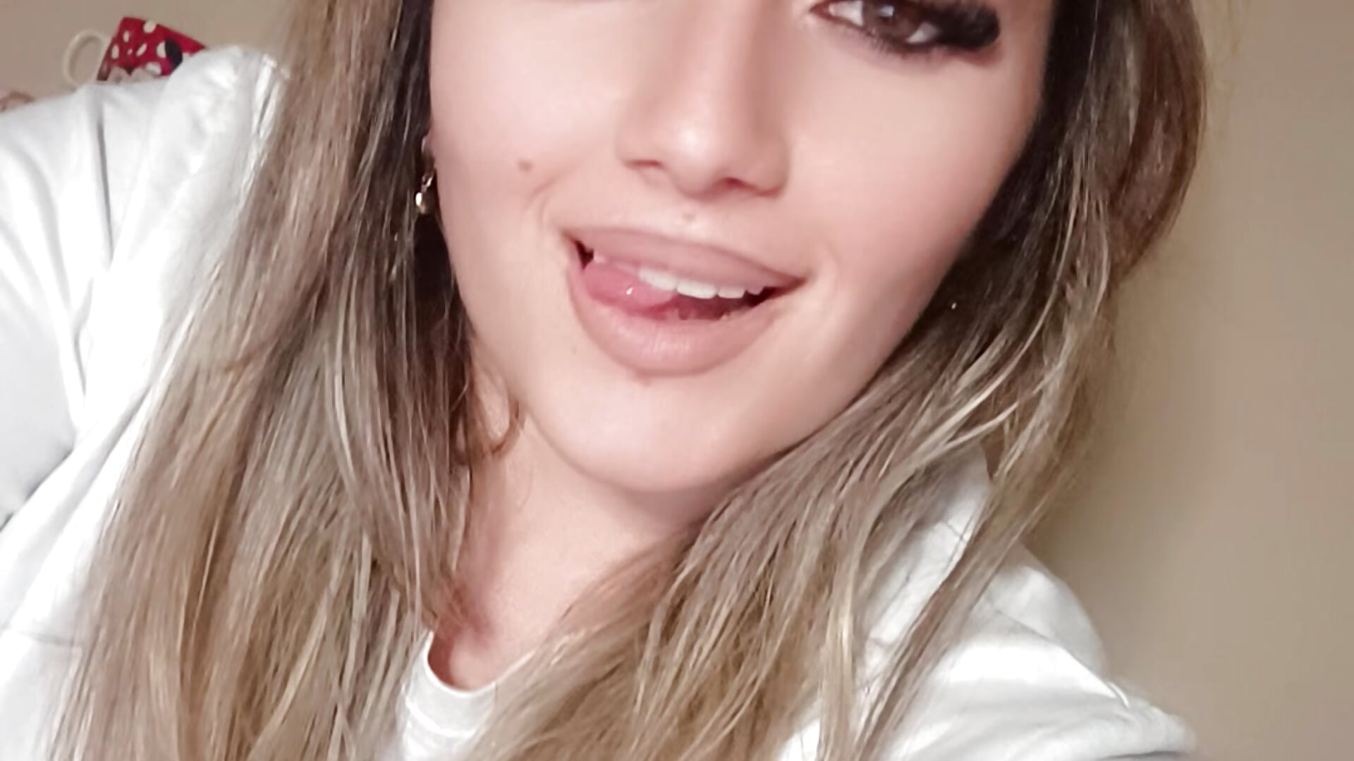 Snapchat-1460242069 - Video von Sweetredvelvet Cam-Model