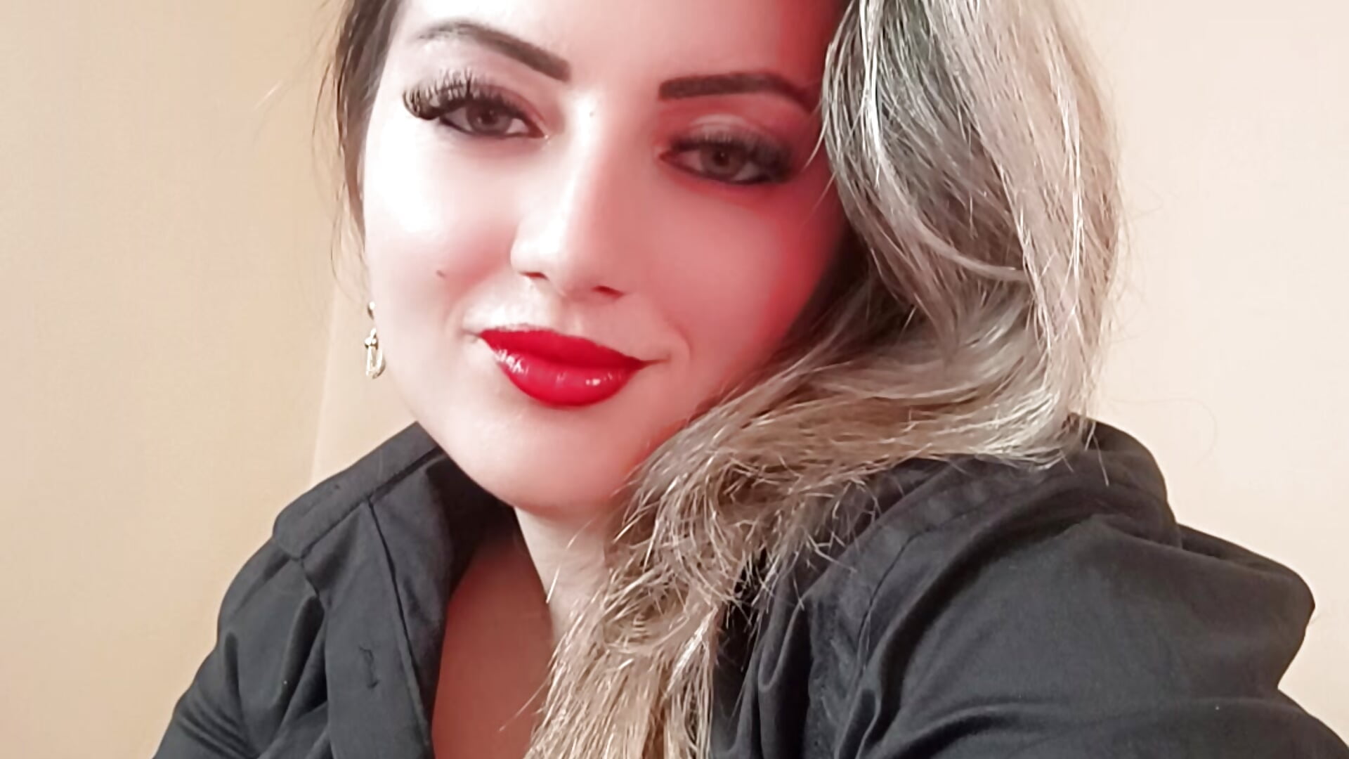 Snapchat-1025216936 - Video von Sweetredvelvet Cam-Model