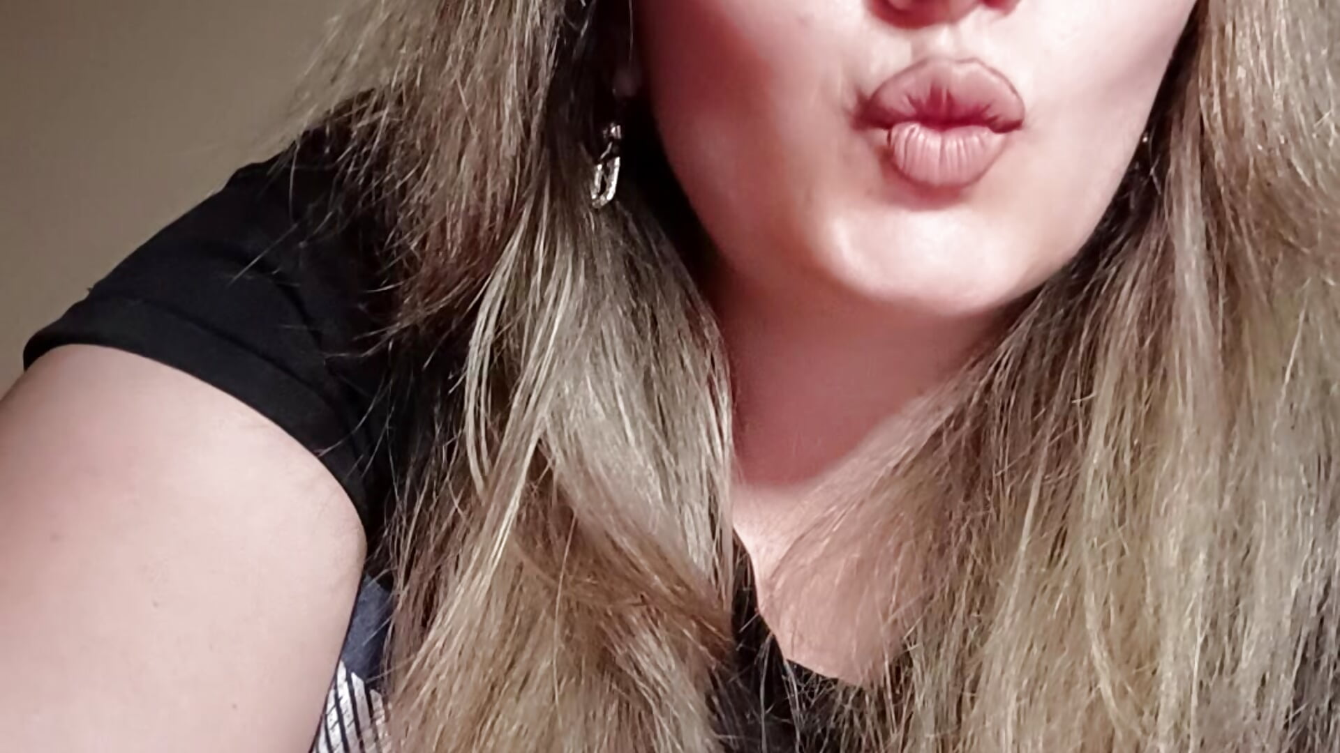 Snapchat-153565691 (1) - Video von Sweetredvelvet Cam-Model