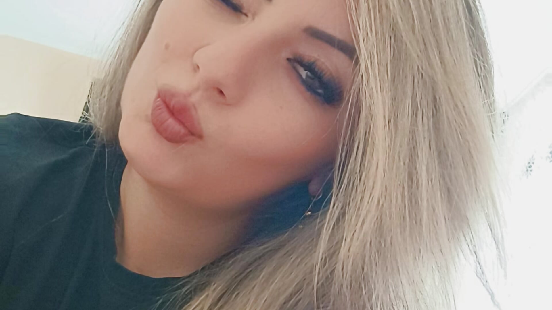 Snapchat-171085177 - Video von Sweetredvelvet Cam-Model