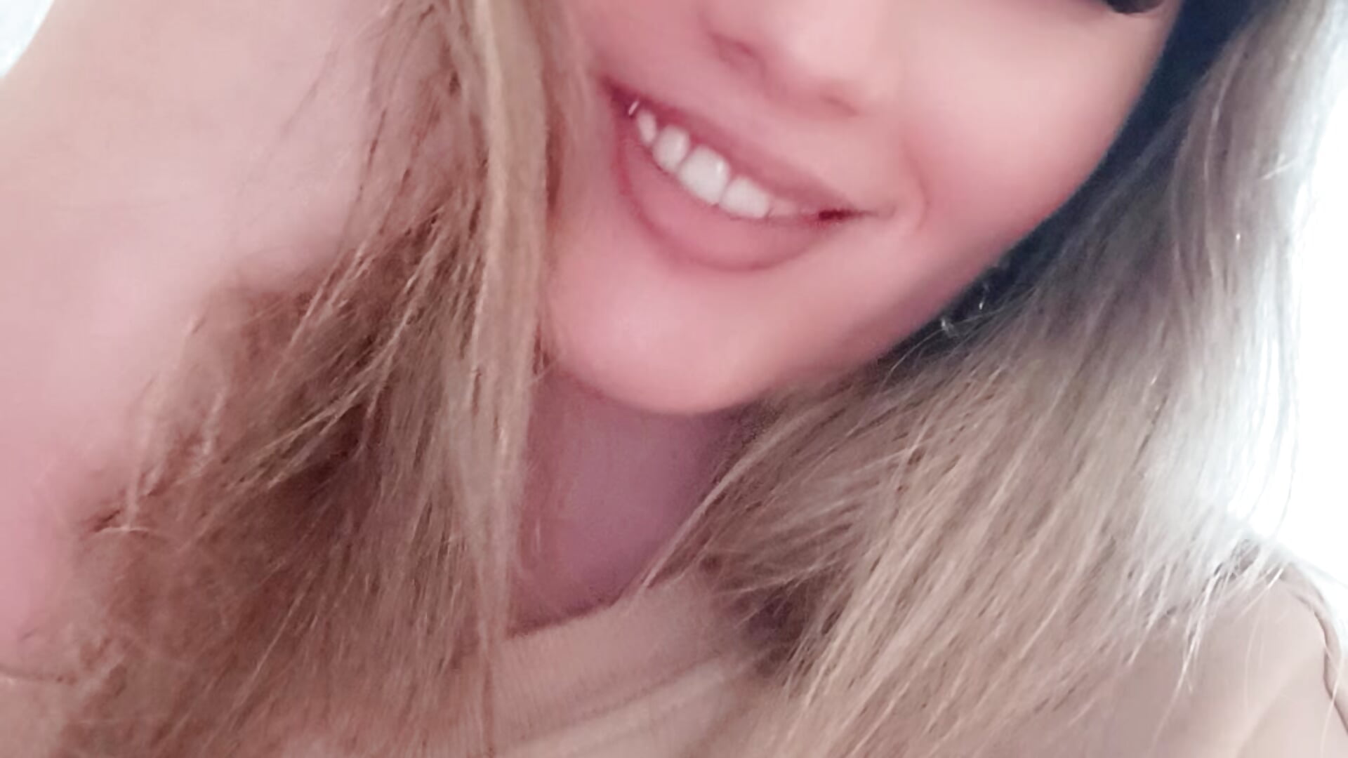 Snapchat-1364643014 - Video von Sweetredvelvet Cam-Model