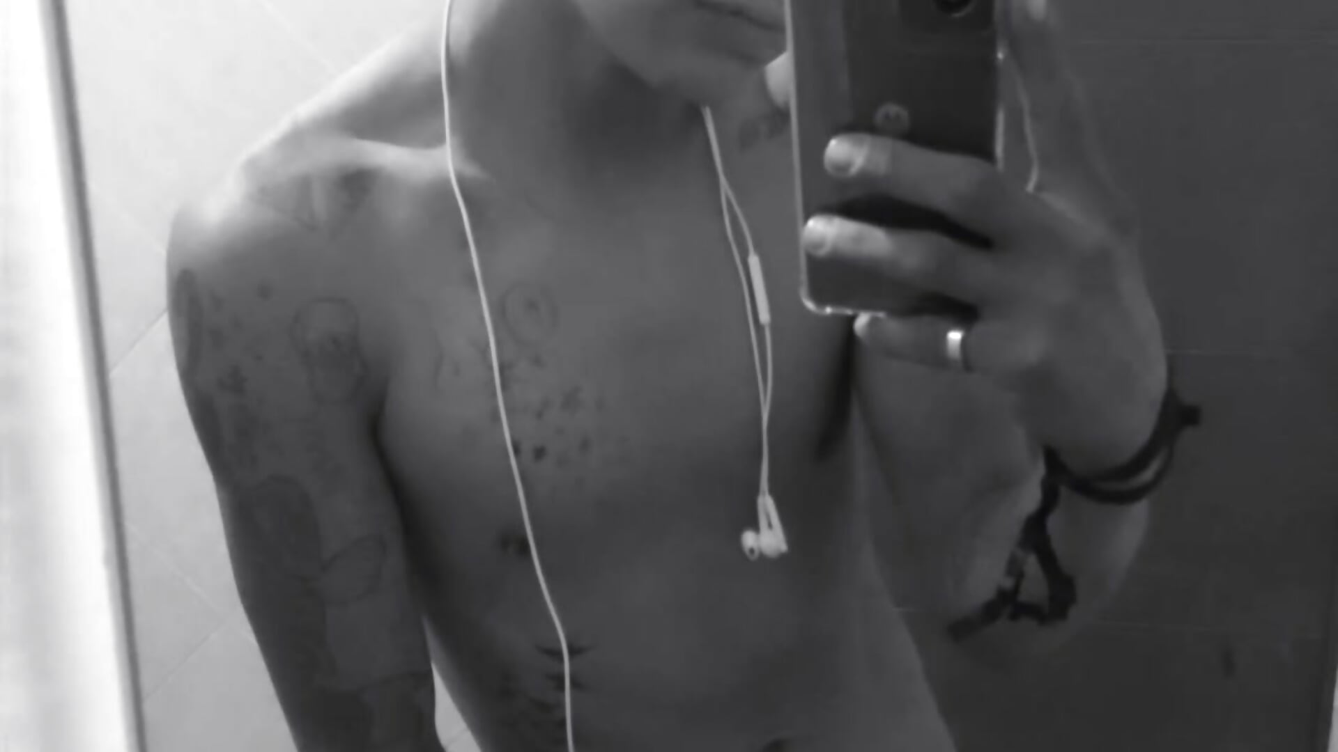 1000000582– Ojitosbrrr kameramodell videója