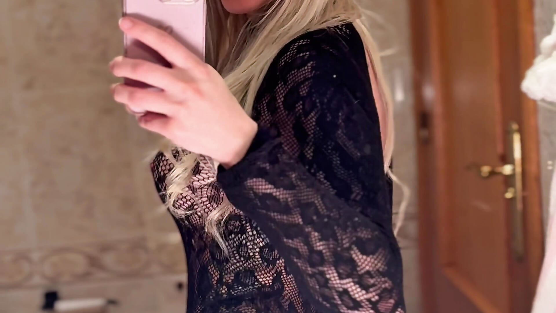 Let me ride your face 🍑 - video blondegirlx kameramallilta