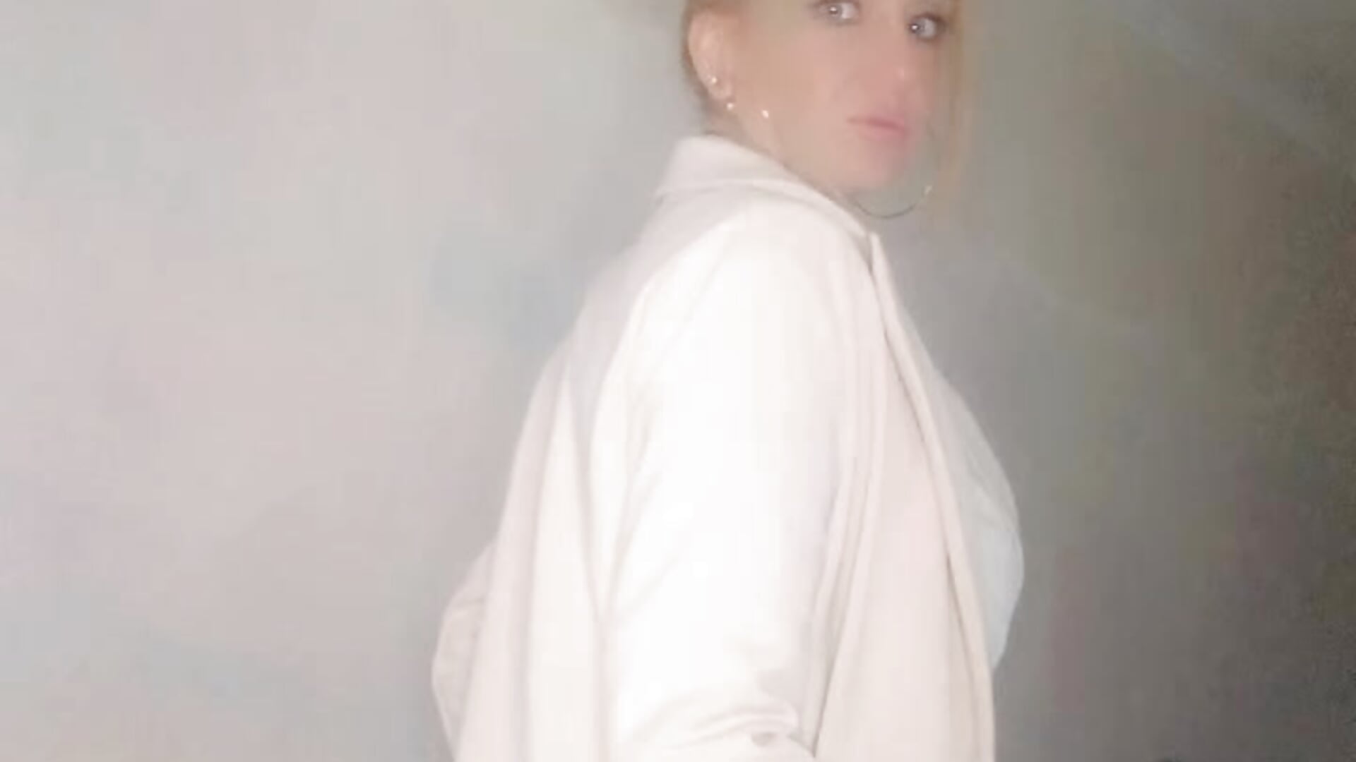 Snapchat-1732099026.mp4 - video od modelky/modela LilaniLoverx