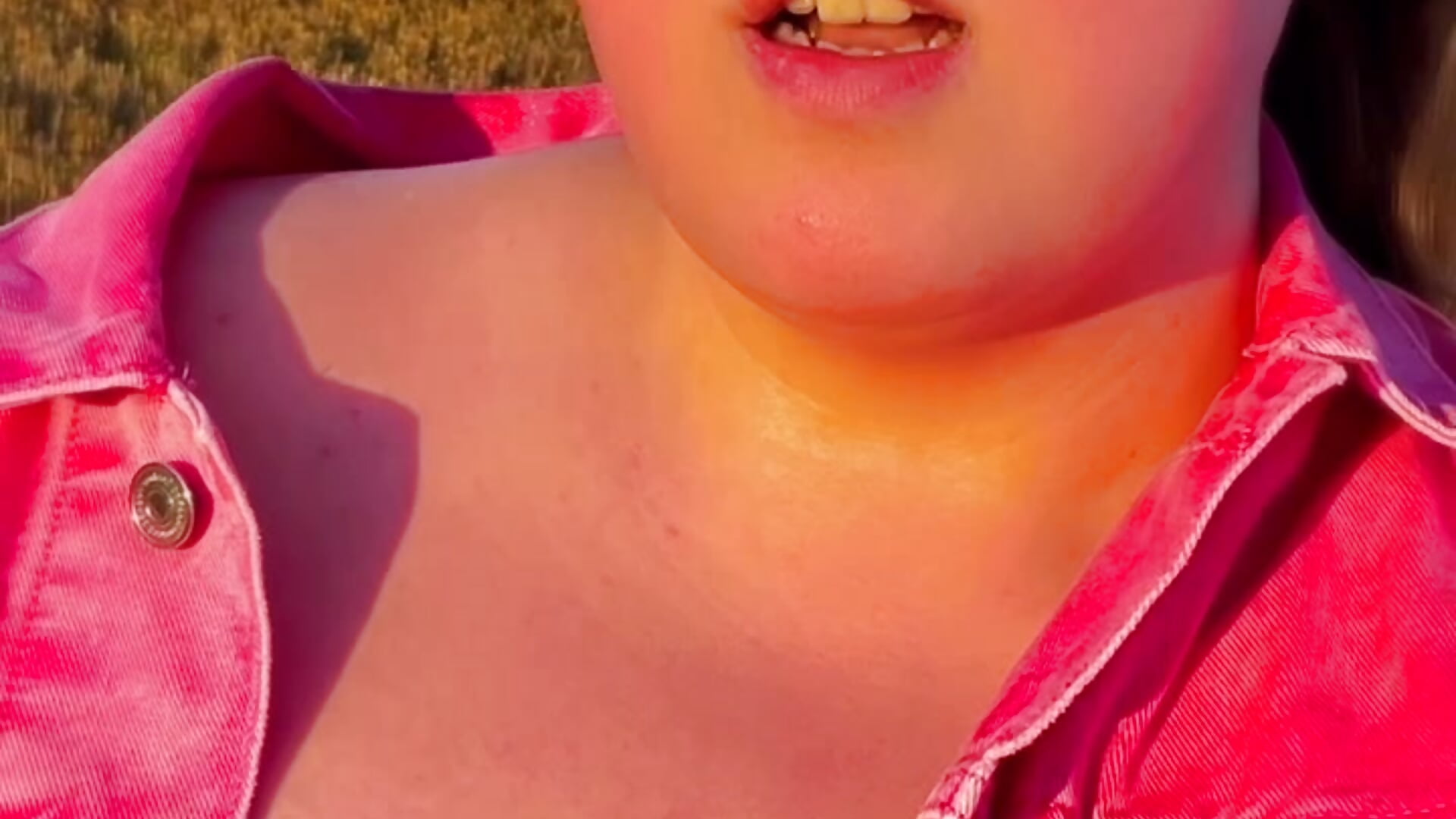 Singing at sunset - video by goddess_444 cam model