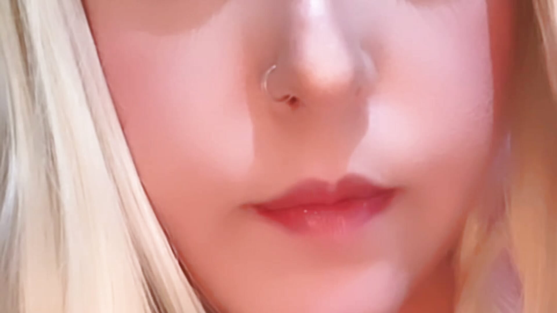 Sucking my saliva - video by goddess_444 cam model