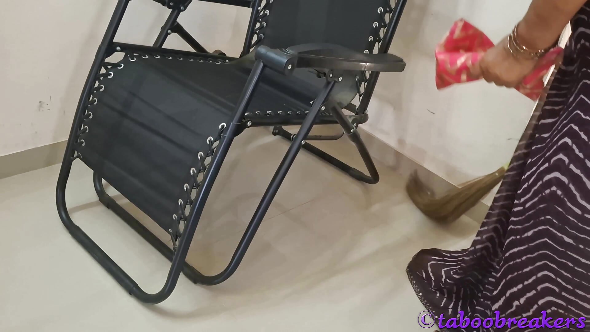 HOUSEMAID FUN MUST WATCH