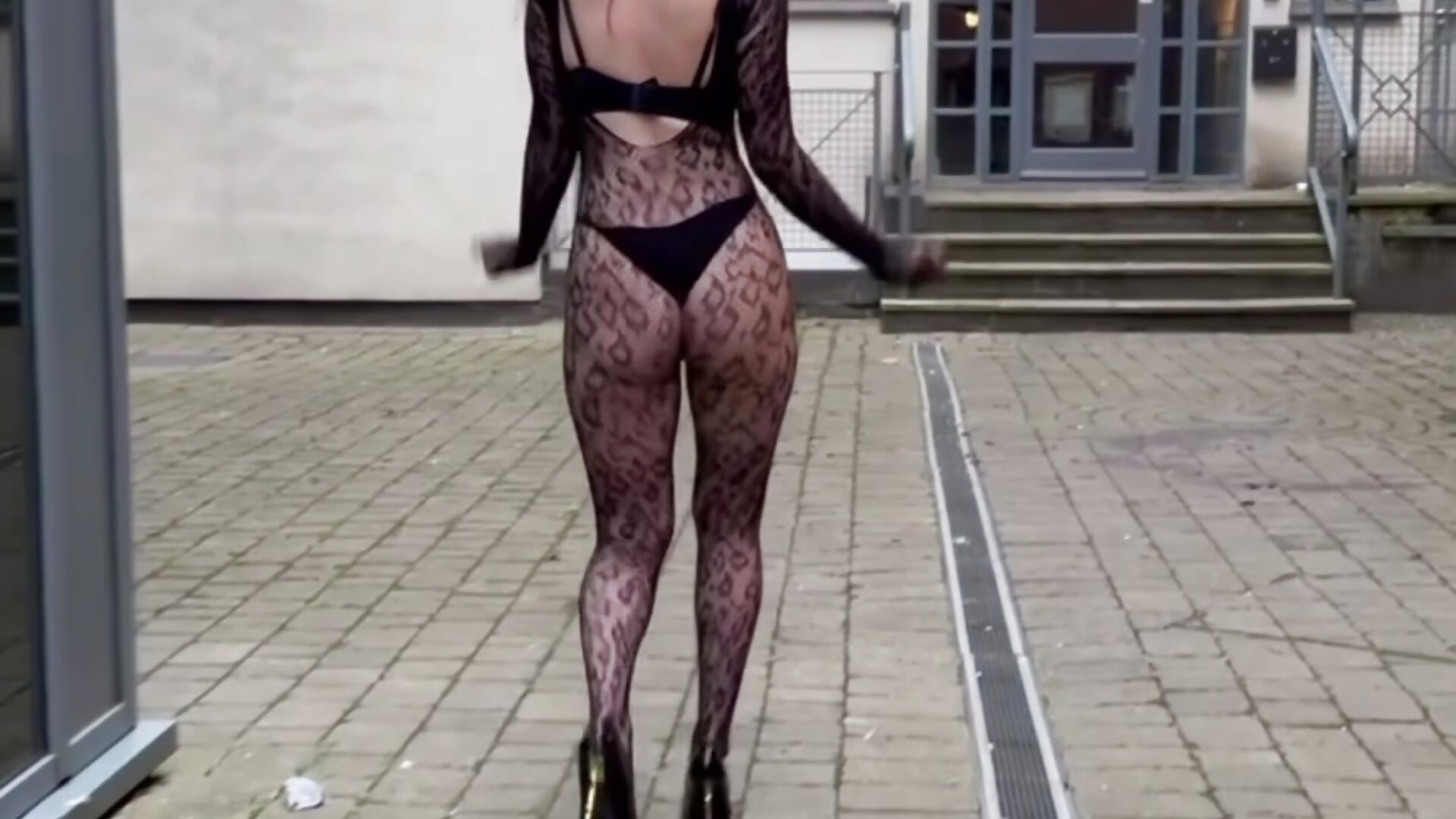 af0ba7e1516d41f897c17358ddc8dc7e - video by Toribaby211 cam model