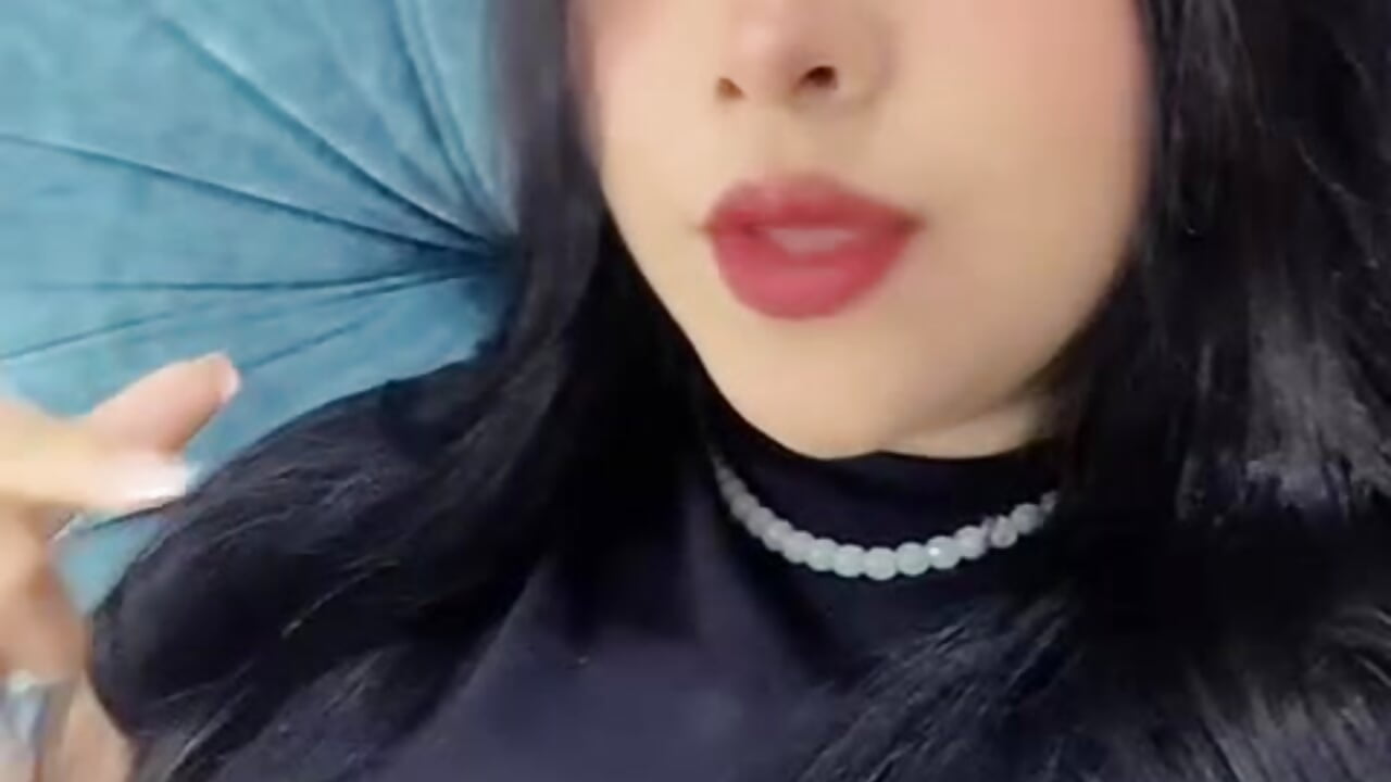 profile-intro-video- - video by Annie_leo cam model