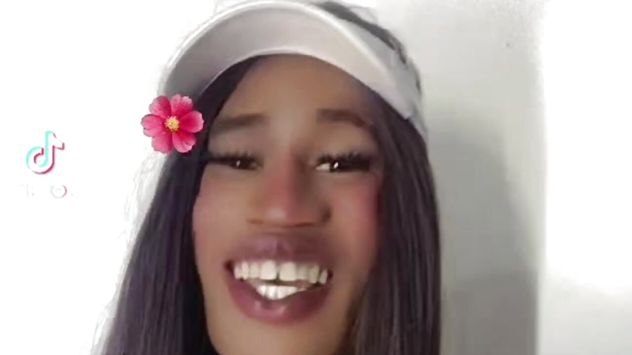 Hey baby - video by Kloe_cardashan cam model