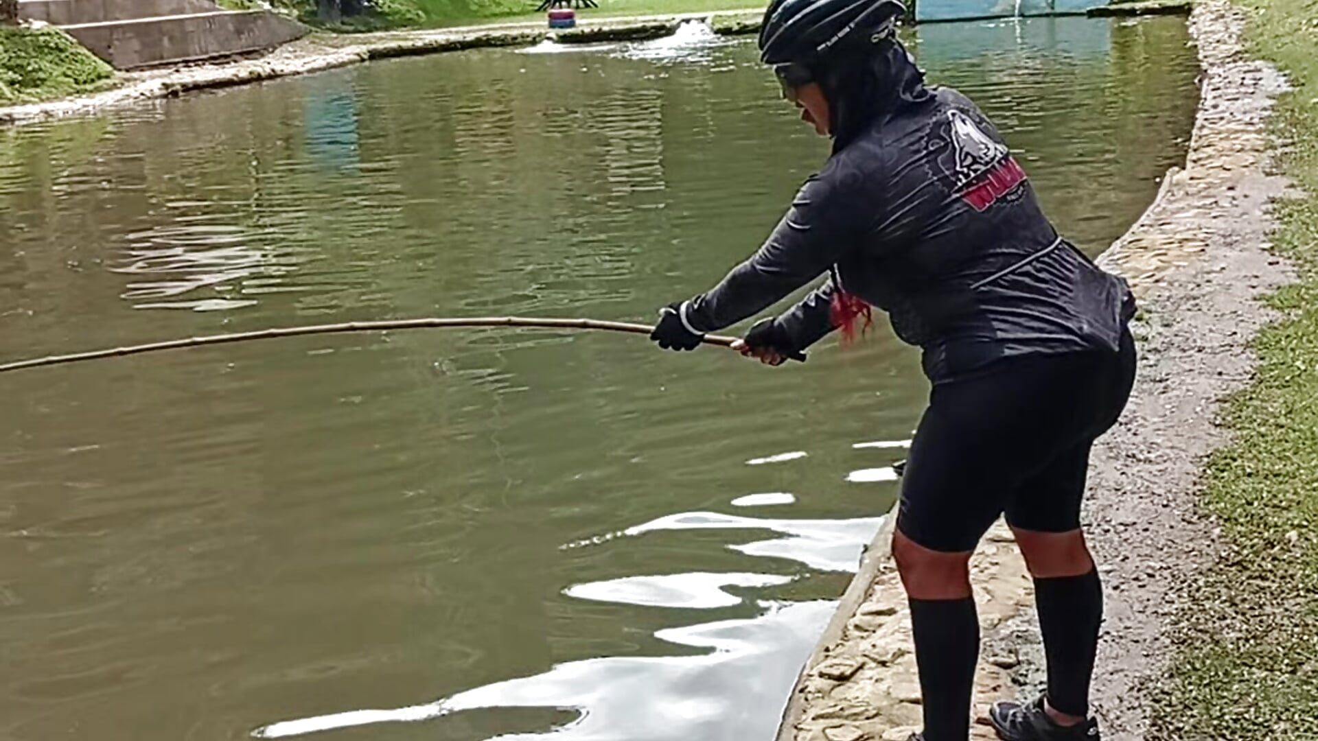 Ciclismo y pesca 🎣 - vídeo de la modelo de cam LAPOTRA_04