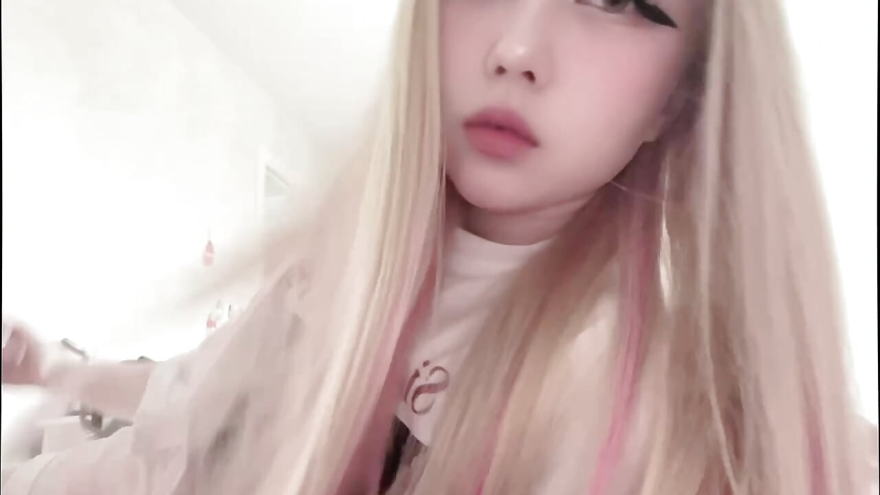 💋 - vidéo du modèle de showcams VivieSunn