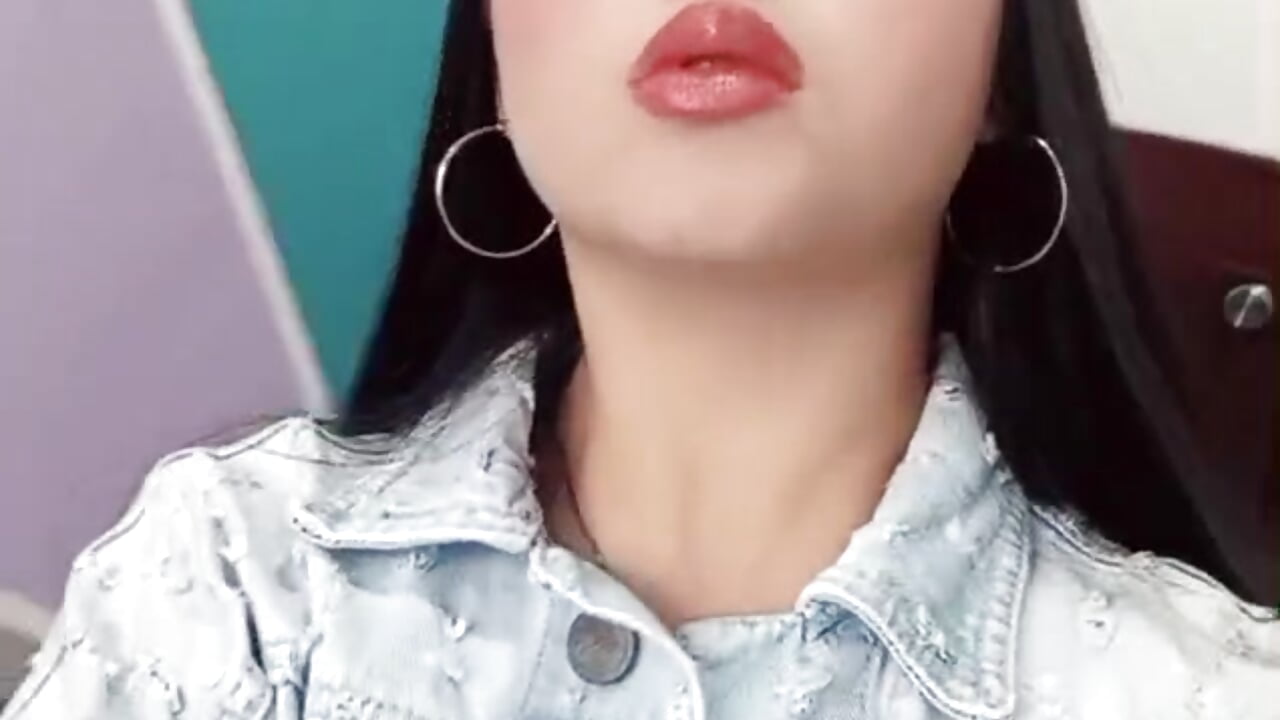 Isa🍉 - video by nicky_and_isabella cam model