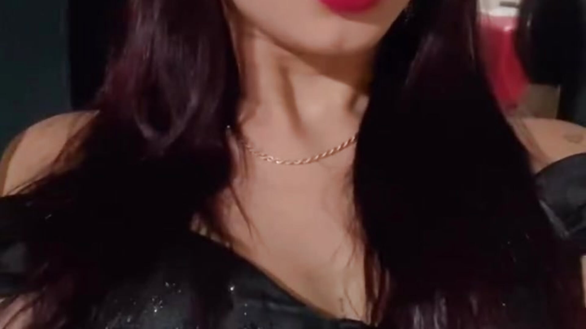 daring and sexy girl - video by StephanyRouss cam model