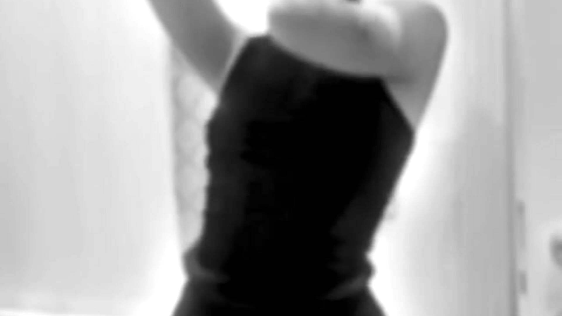 It's me - video by ScarletWhispers cam model