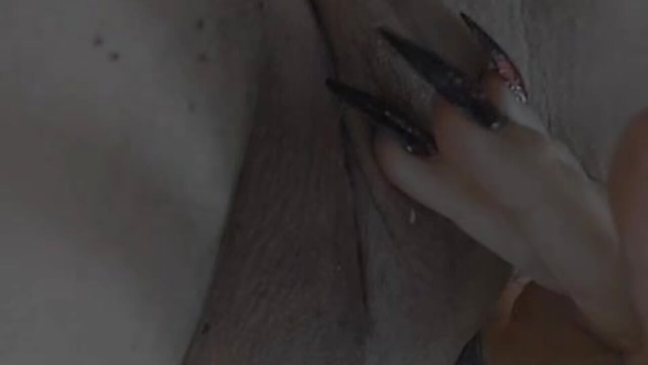 my hot and shaved pussy🔥🥵 - video od modelky/modela anastasia_cortez_