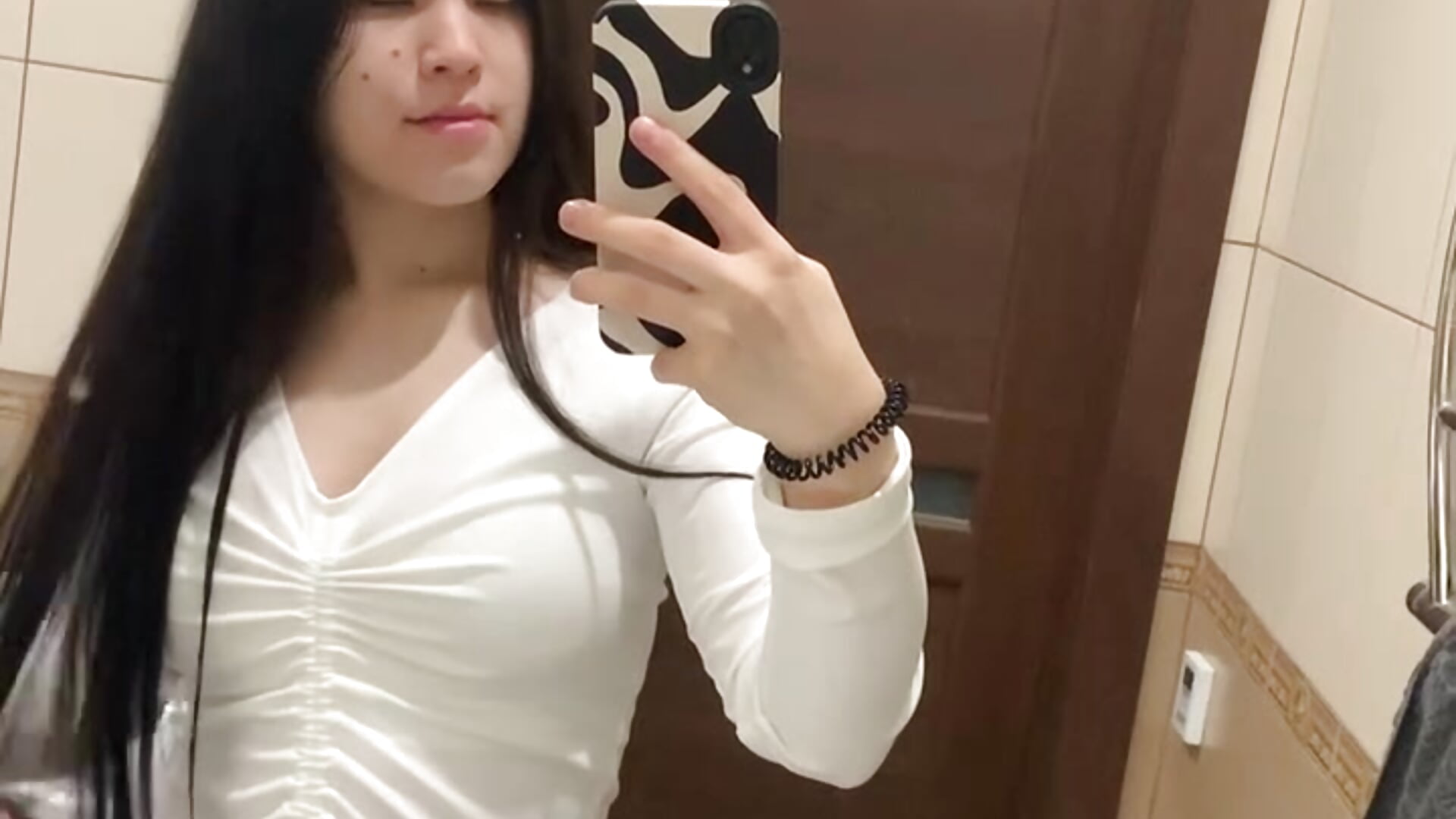 reflection of beauty - video by VannesaHochman cam model