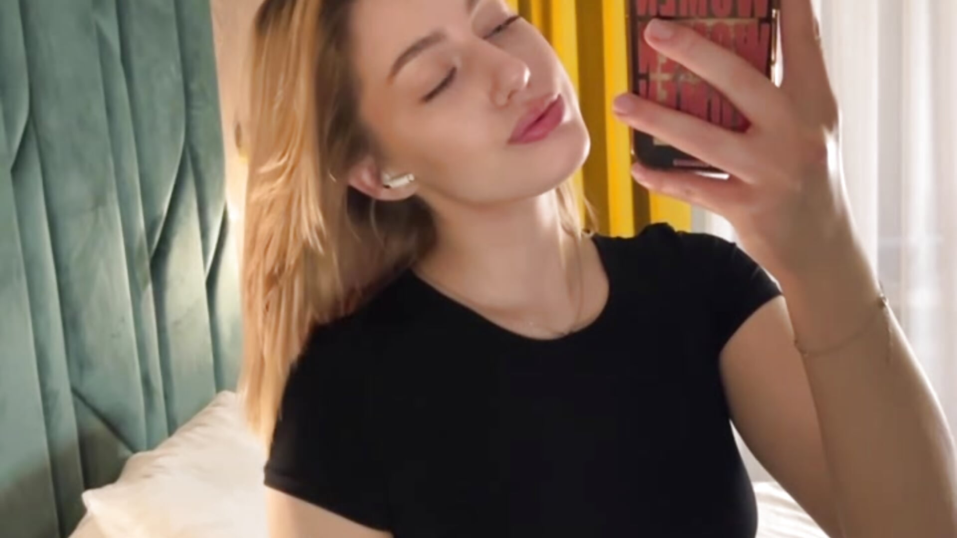 check like black - video by Alice_Presly cam model